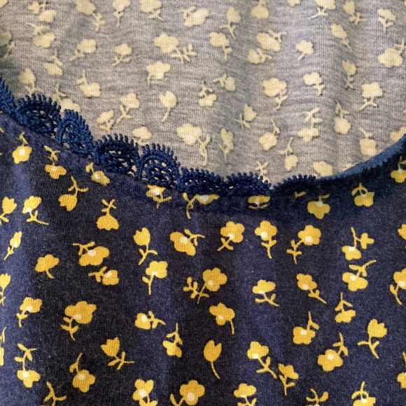 Boden floral top navy with yellow floral lace trim size 8 - Picture 3 of 5